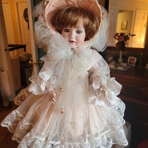 Two Replica Open Mouth KESNER DOLLS & Stands